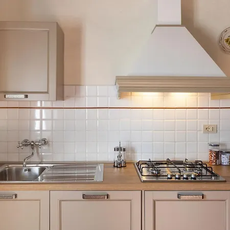 Girasole By Interhome Montescudaio
